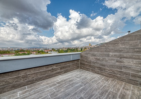 Gris & Verde Suite Hotel