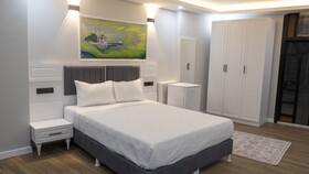 Hodegon Suite