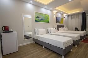 Hodegon Suite