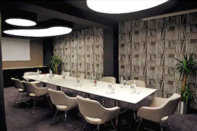 Vernazza Suites Hotel