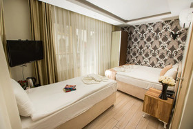 Honey Hotel