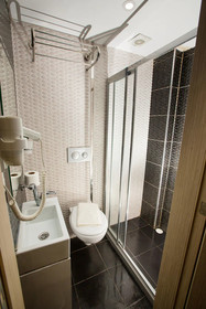 Honey Hotel