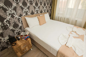 Honey Hotel