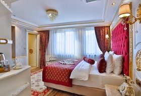 Hotel Emirhan Palace