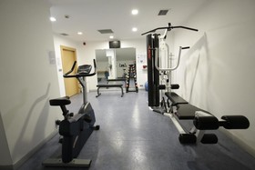 Housez Suites & Apartments