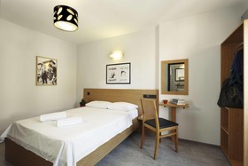 The Room Hostel Moda