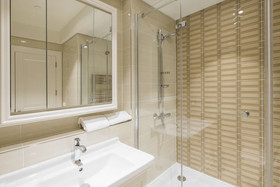 Ist Flats Serviced Apartments-Emaar Sq