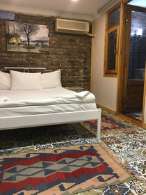 Jasmine Apartment