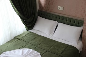 Kaya Madrid Hotel