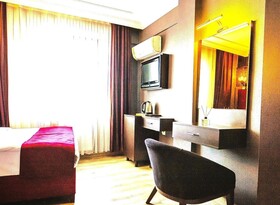 Kaya Royal Hotel Old Town