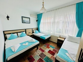 La Maison Bleue Hotel