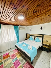 La Maison Bleue Hotel