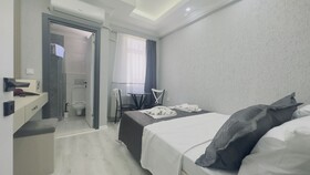 La Mer Old City Hotel