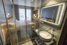Lampa Design Hotel
