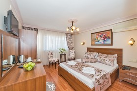 Lamp Hotel