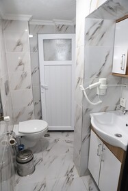 Laos Otel & Apartment