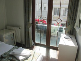 La Petite Maison