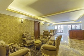 Lausos Palace Hotel