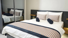 La Vita Suites