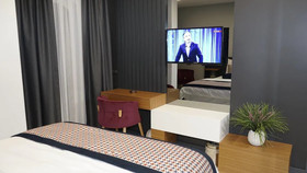 La Vita Suites