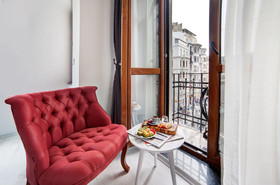 Lime Garden Hotel
