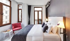 Lime Garden Hotel