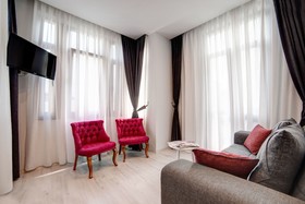 Lime Garden Hotel