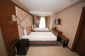 Litros Hotel & Spa