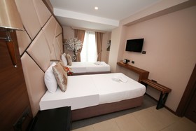 Litros Hotel & Spa