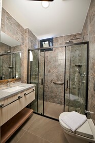 Livinton Hotel