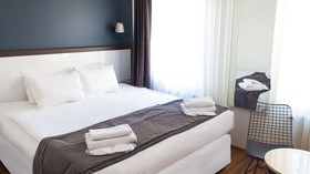 Nova City Hotel