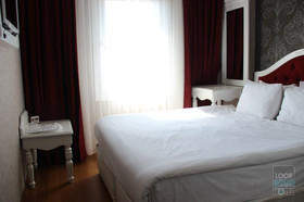 Nova City Hotel