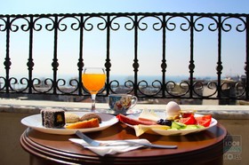 Nova City Hotel