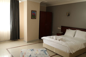 Marina Park Hotel
