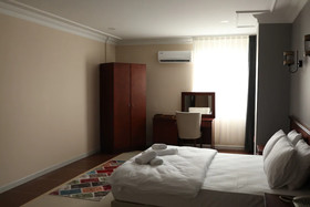 Marina Park Hotel
