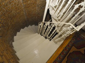 Magic House Hotel