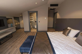 Best Western Premier Hidden Hills Hotel