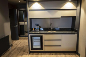 Best Western Premier Hidden Hills Hotel