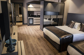 Best Western Premier Hidden Hills Hotel