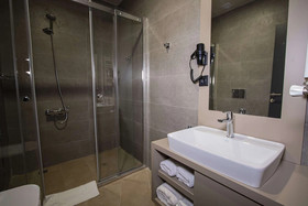 Best Western Premier Hidden Hills Hotel