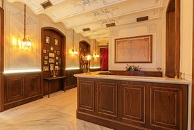 Meroddi Barnathan Hotel