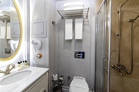 Meroddi Barnathan Hotel