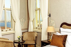 Meroddi Barnathan Hotel