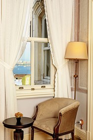 Meroddi Barnathan Hotel