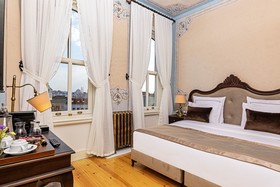 Meroddi Barnathan Hotel