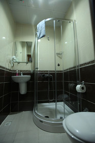 Merot Suites