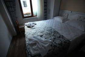 Merot Suites