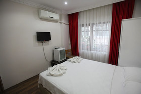 Merot Suites