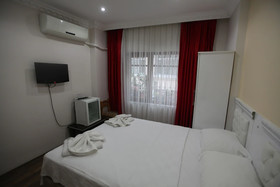 Merot Suites