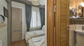 Metrolux Hotel